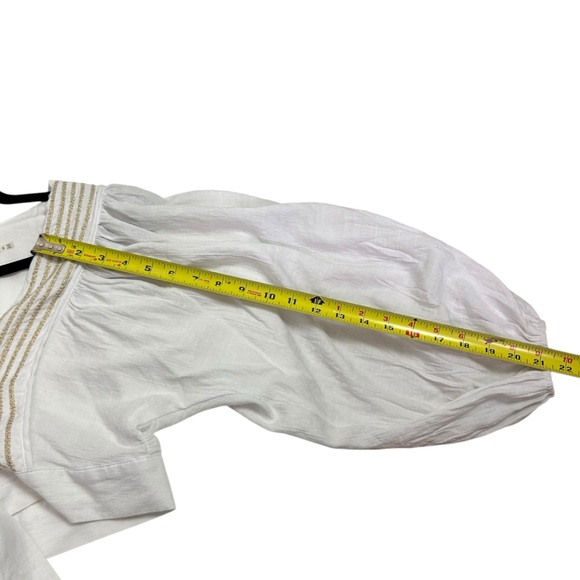 DO+BE I Kambria White Embroidered Tie-Front Top Small - Picture 7 of 10